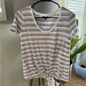 Women’s Express Striped V Neck Top Size Medium